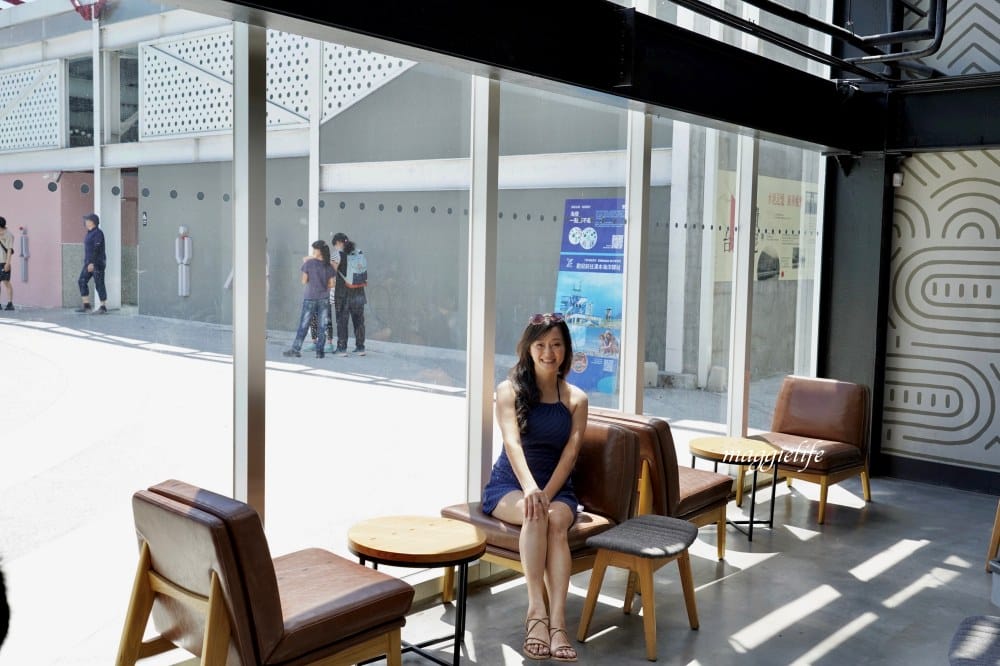 花蓮台泥DAKA園區:特色質感星巴克,漂浮3D斑馬線,小7,水舞秀,蘇花改必經休息站! - 第13張圖 花蓮台泥DAKA園區:特色質感星巴克,漂浮3D斑馬線,小7,水舞秀,蘇花改必經休息站!