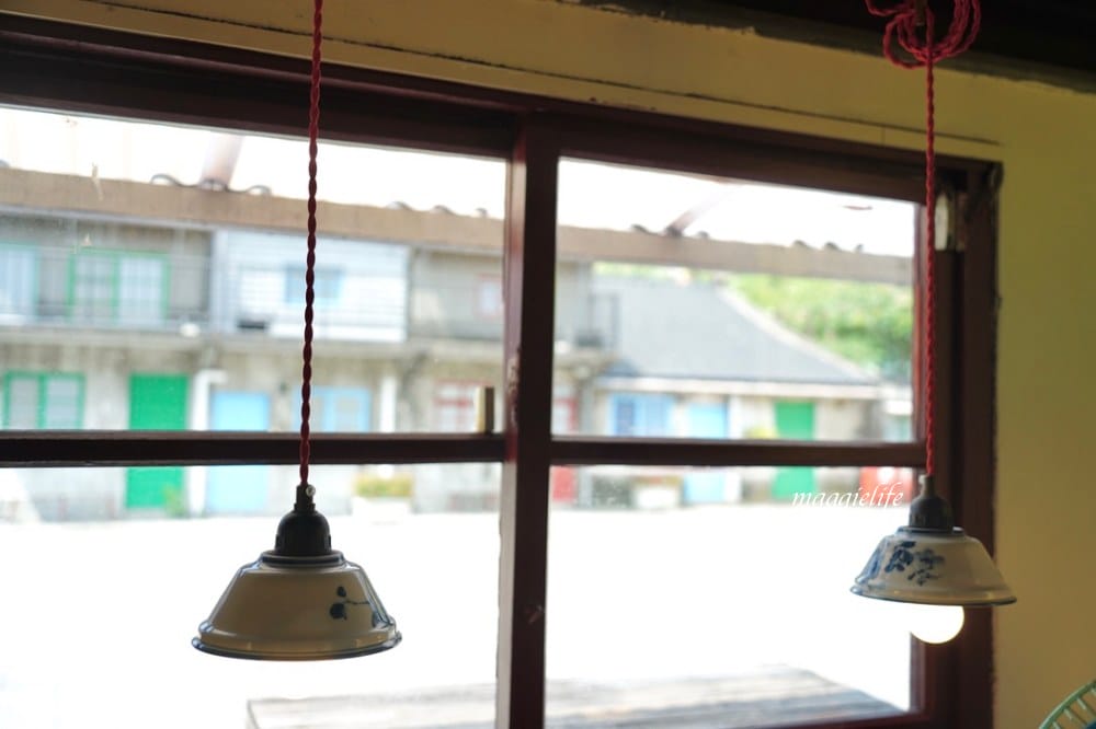 好丘信義店|好丘貝果聯手米其林名廚James ,打造10款星級主廚手做食材真食貝果,生食級煙燻鮭魚好吃到流淚!四四南村晚上還有超好拍免費光雕秀! - 第50張圖 好丘信義店|好丘貝果聯手米其林名廚James ,打造10款星級主廚手做食材真食貝果,生食級煙燻鮭魚好吃到流淚!四四南村晚上還有超好拍免費光雕秀!