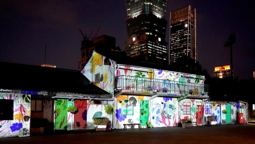 好丘信義店｜好丘貝果聯手米其林名廚James ，打造10款星級主廚手做食材真食貝果，生食級煙燻鮭魚好吃到流淚！四四南村晚上還有超好拍免費光雕秀！