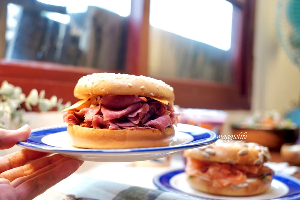 好丘信義店|好丘貝果聯手米其林名廚James ,打造10款星級主廚手做食材真食貝果,生食級煙燻鮭魚好吃到流淚!四四南村晚上還有超好拍免費光雕秀! - 第36張圖 好丘信義店|好丘貝果聯手米其林名廚James ,打造10款星級主廚手做食材真食貝果,生食級煙燻鮭魚好吃到流淚!四四南村晚上還有超好拍免費光雕秀!