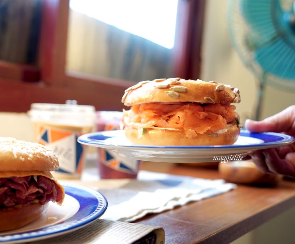 好丘信義店|好丘貝果聯手米其林名廚James ,打造10款星級主廚手做食材真食貝果,生食級煙燻鮭魚好吃到流淚!四四南村晚上還有超好拍免費光雕秀! - 第31張圖 好丘信義店|好丘貝果聯手米其林名廚James ,打造10款星級主廚手做食材真食貝果,生食級煙燻鮭魚好吃到流淚!四四南村晚上還有超好拍免費光雕秀!