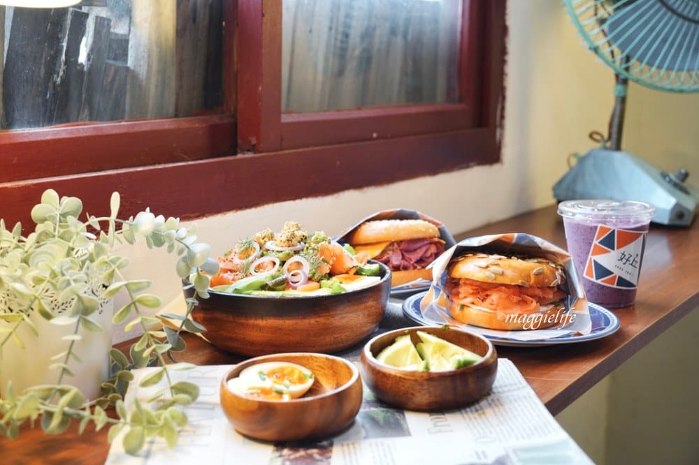 好丘信義店|好丘貝果聯手米其林名廚James ,打造10款星級主廚手做食材真食貝果,生食級煙燻鮭魚好吃到流淚!四四南村晚上還有超好拍免費光雕秀! - 第24張圖 好丘信義店|好丘貝果聯手米其林名廚James ,打造10款星級主廚手做食材真食貝果,生食級煙燻鮭魚好吃到流淚!四四南村晚上還有超好拍免費光雕秀!