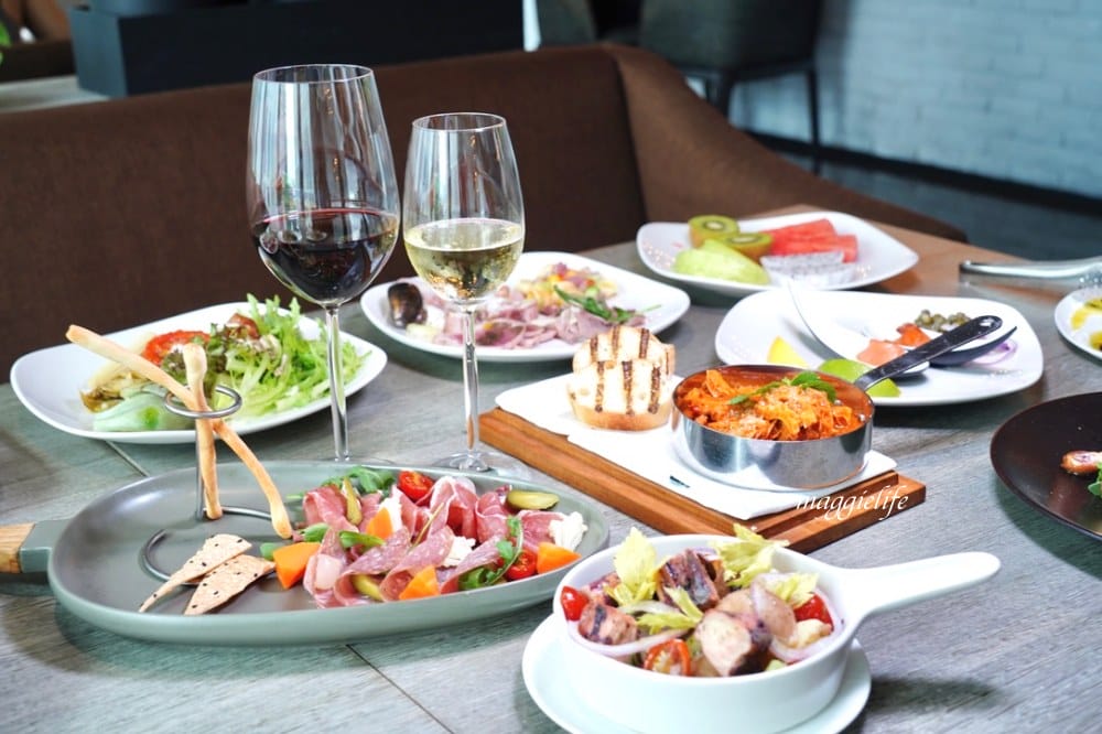 台北寒舍艾麗酒店 LA FARFALLA 義式餐廳，義式半自助 Buffet 浪漫約會看101!