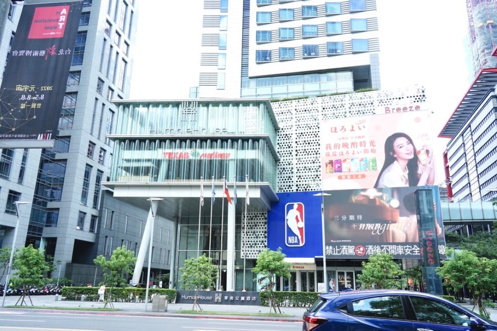 台北寒舍艾麗酒店 LA FARFALLA 義式餐廳，義式半自助 Buffet 浪漫約會看101!