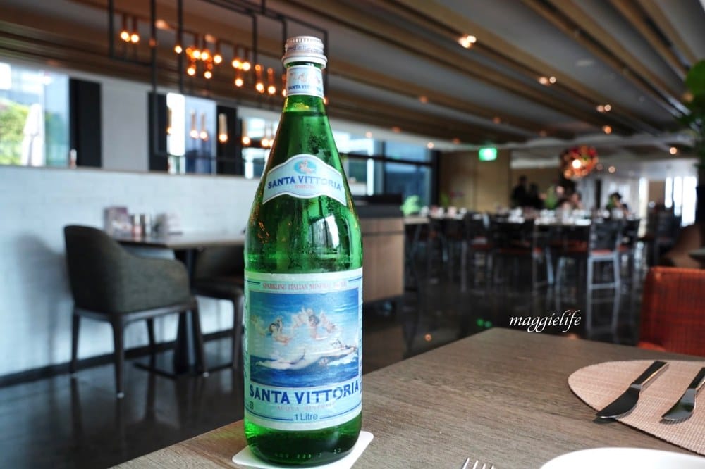 台北寒舍艾麗酒店 LA FARFALLA 義式餐廳，義式半自助 Buffet 浪漫約會看101!