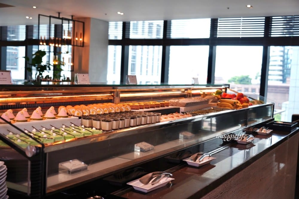 台北寒舍艾麗酒店 LA FARFALLA 義式餐廳，義式半自助 Buffet 浪漫約會看101!