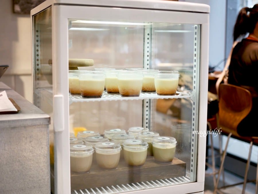 松山車站美食｜玖仰茶食文化 jiuyang，咖啡廳沒賣咖啡只賣茶，早餐就開始賣蛋餅跟滷味！