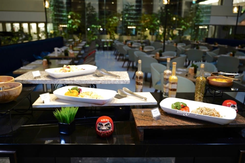 台北飯店吃到飽｜茹曦酒店SUNNY BUFFET自助餐吃到飽，飯店千元吃到飽，螃蟹生魚片紅白酒啤酒喝到飽，原王朝酒店自助餐吃到飽，