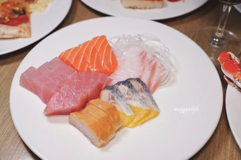 台北飯店吃到飽｜茹曦酒店SUNNY BUFFET自助餐吃到飽，飯店千元吃到飽，螃蟹生魚片紅白酒啤酒喝到飽，原王朝酒店自助餐吃到飽，