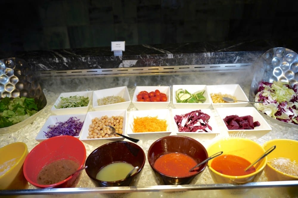 台北飯店吃到飽｜茹曦酒店SUNNY BUFFET自助餐吃到飽，飯店千元吃到飽，螃蟹生魚片紅白酒啤酒喝到飽，原王朝酒店自助餐吃到飽，