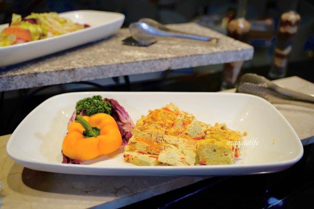 台北飯店吃到飽｜茹曦酒店SUNNY BUFFET自助餐吃到飽，飯店千元吃到飽，螃蟹生魚片紅白酒啤酒喝到飽，原王朝酒店自助餐吃到飽，