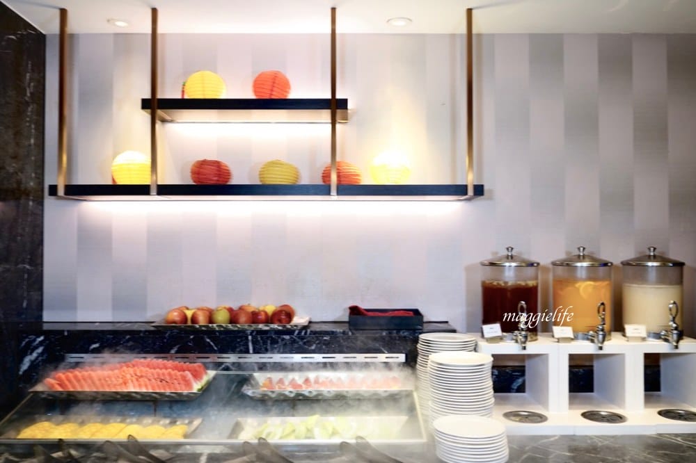 台北飯店吃到飽｜茹曦酒店SUNNY BUFFET自助餐吃到飽，飯店千元吃到飽，螃蟹生魚片紅白酒啤酒喝到飽，原王朝酒店自助餐吃到飽，