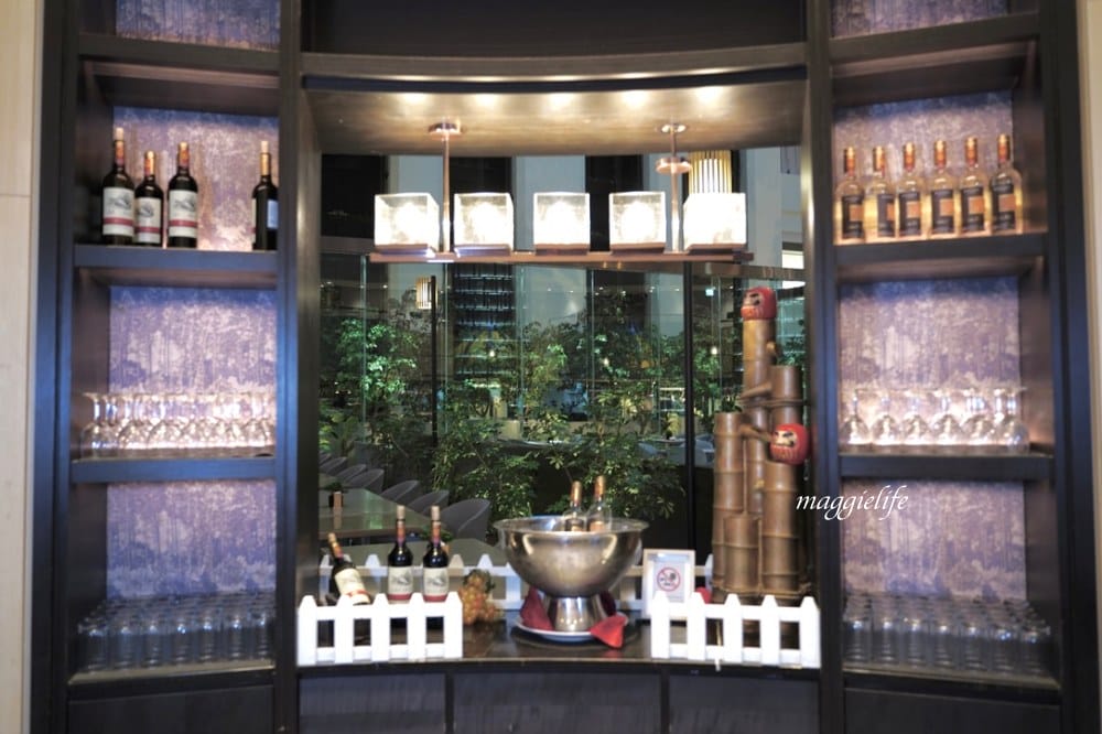 台北飯店吃到飽｜茹曦酒店SUNNY BUFFET自助餐吃到飽，飯店千元吃到飽，螃蟹生魚片紅白酒啤酒喝到飽，原王朝酒店自助餐吃到飽，