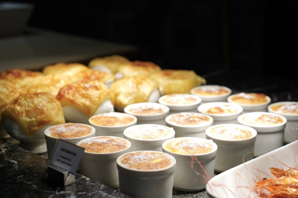 台北飯店吃到飽｜茹曦酒店SUNNY BUFFET自助餐吃到飽，飯店千元吃到飽，螃蟹生魚片紅白酒啤酒喝到飽，原王朝酒店自助餐吃到飽，