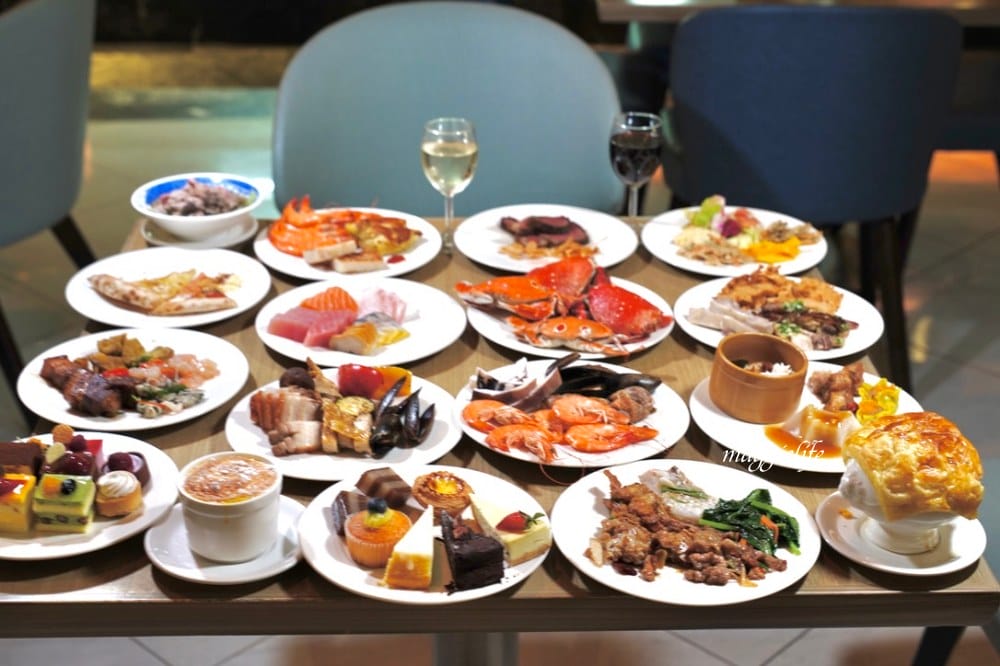台北飯店吃到飽｜茹曦酒店SUNNY BUFFET自助餐吃到飽，飯店千元吃到飽，螃蟹生魚片紅白酒啤酒喝到飽，原王朝酒店自助餐吃到飽，
