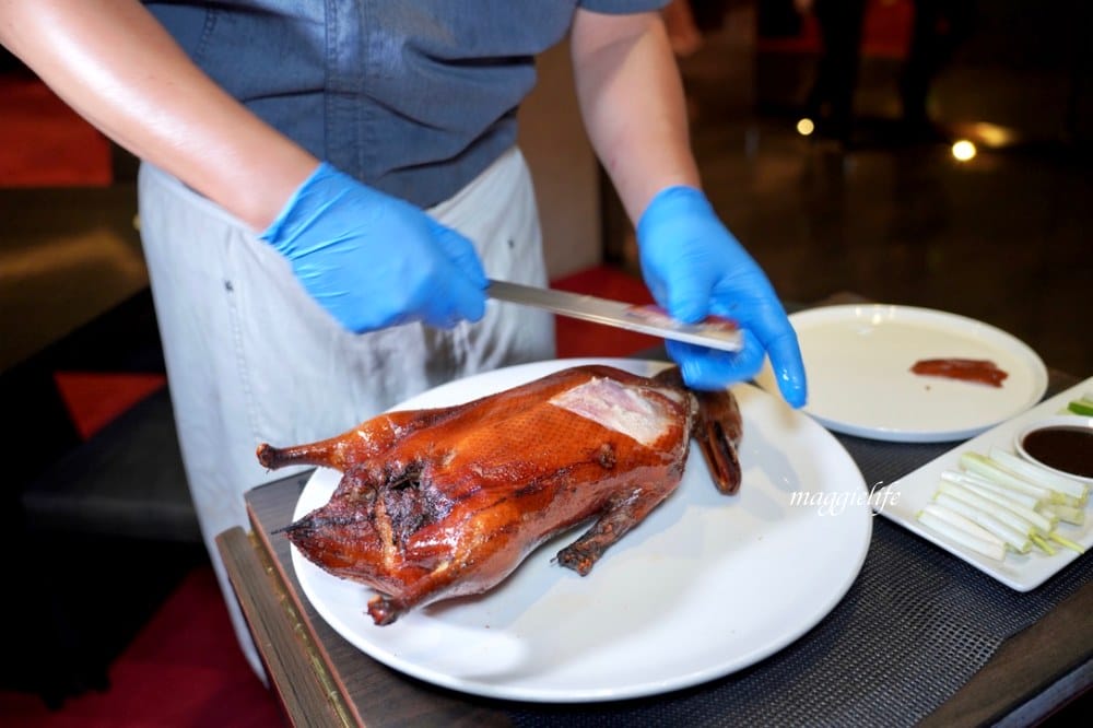 台北寒舍艾美｜寒舍食譜「廣式燒鴨饗宴」 ，米其林港點特價＄99，瑪姬粉絲再送價值$400的外帶湯品兩份！