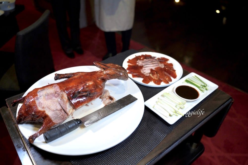 台北寒舍艾美｜寒舍食譜「廣式燒鴨饗宴」 ，米其林港點特價＄99，瑪姬粉絲再送價值$400的外帶湯品兩份！