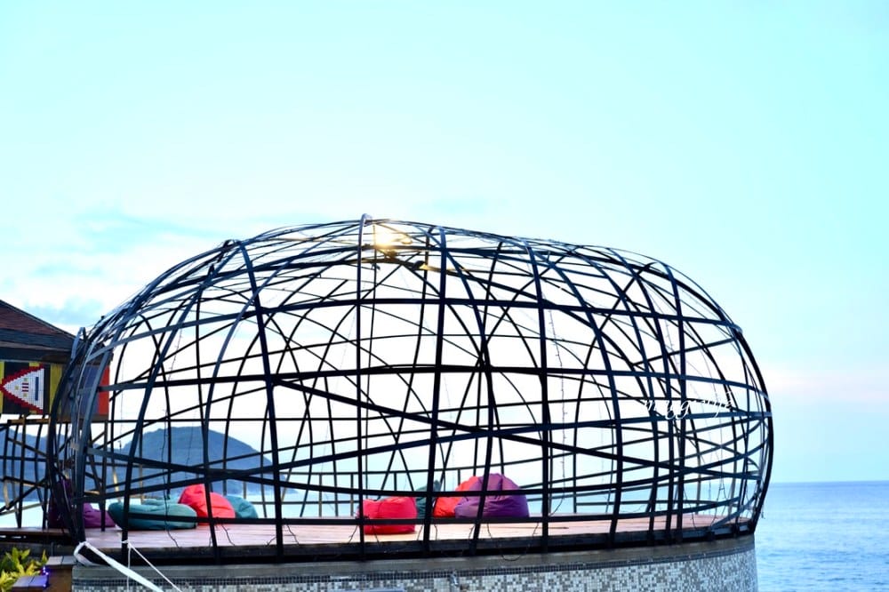 花蓮景點|海明漾泰式料理景觀餐廳，無敵看海海景秘境，發呆亭，愛心鳥巢，一秒飛峇里島！