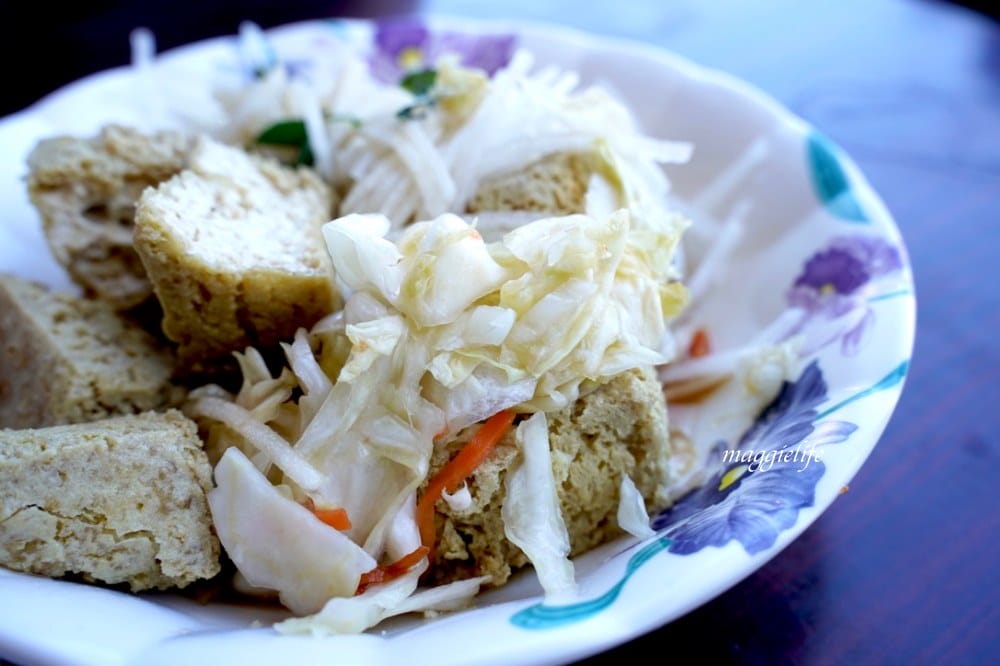 花蓮玉里橋頭臭豆腐花蓮店，超級臭超級好吃超推薦！市區吃得到！