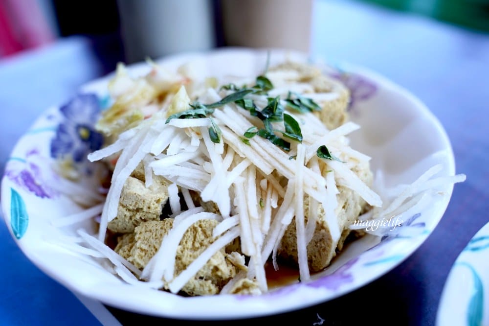 花蓮玉里橋頭臭豆腐花蓮店，超級臭超級好吃超推薦！市區吃得到！