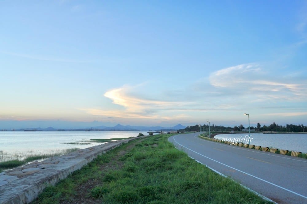 金門景點|馬山三角堡 ，金門秘境看夕陽，乳牛加上爆炸美夕陽