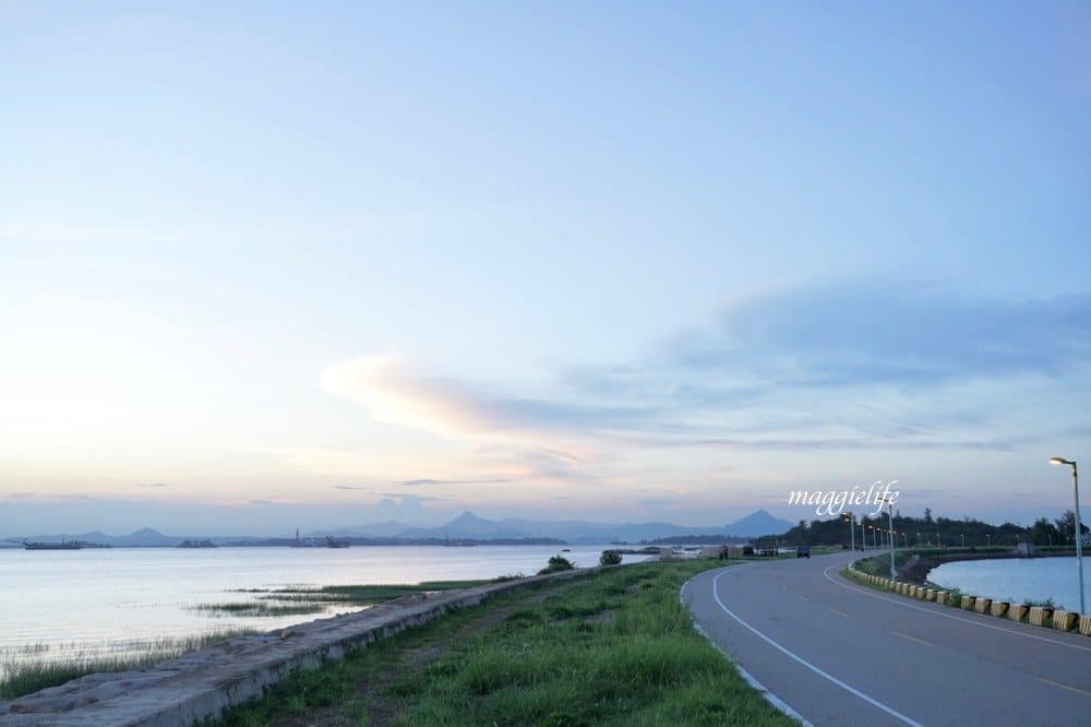 金門景點|馬山三角堡 ，金門秘境看夕陽，乳牛加上爆炸美夕陽
