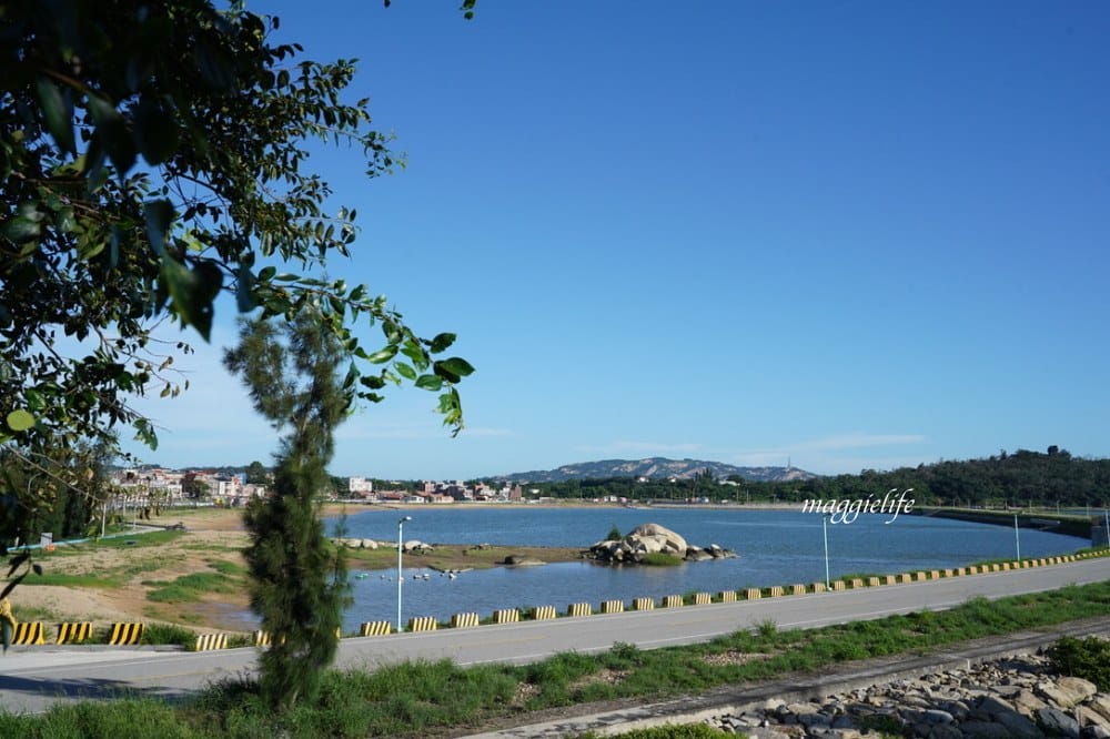 金門景點|馬山三角堡 ，金門秘境看夕陽，乳牛加上爆炸美夕陽