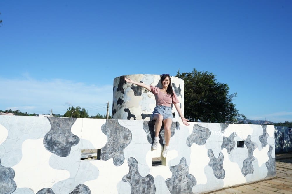 金門景點|馬山三角堡 ，金門秘境看夕陽，乳牛加上爆炸美夕陽