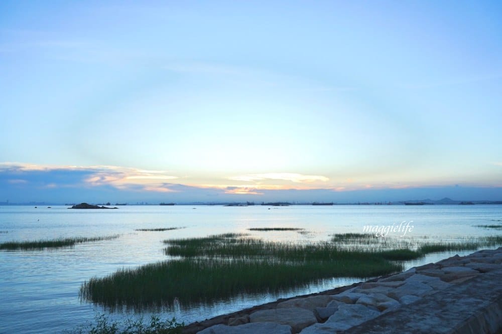 金門景點|馬山三角堡 ，金門秘境看夕陽，乳牛加上爆炸美夕陽