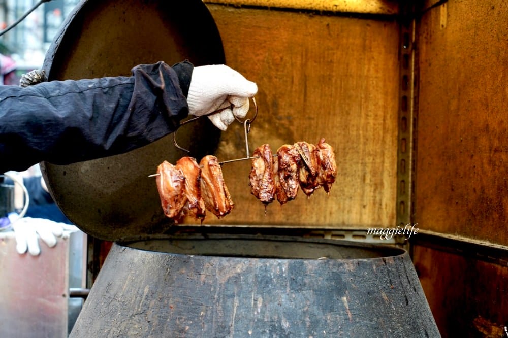 碳烤饒河街夜市｜邱記10元碳烤，夜市必吃美食！