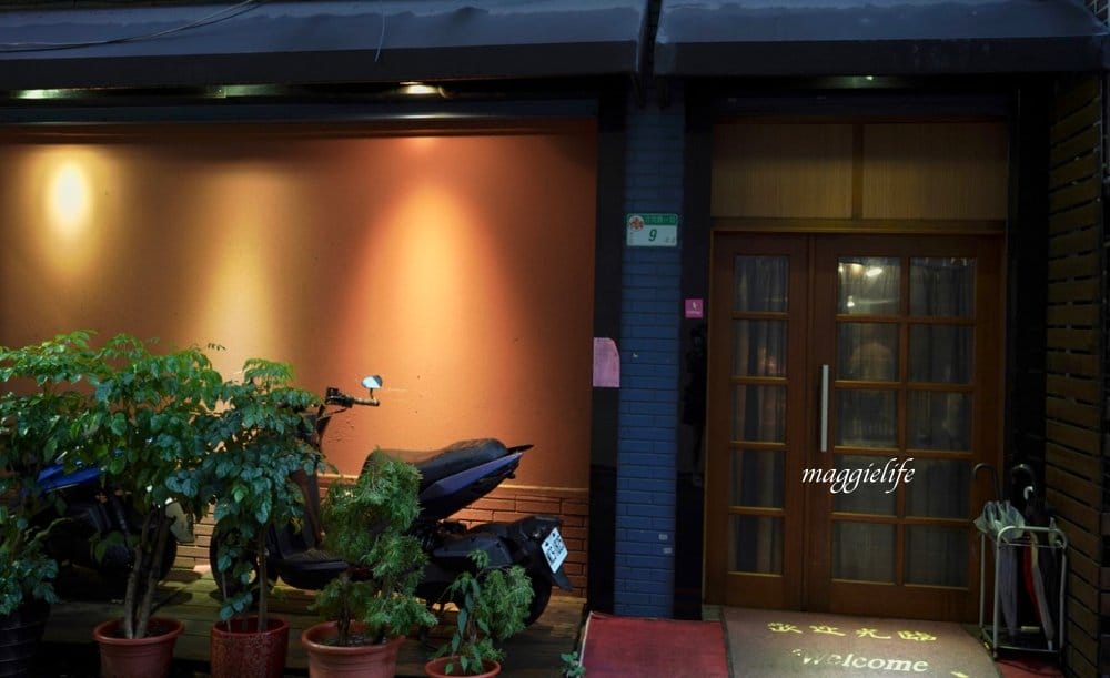 台北善導寺美食|雅竹鐵板料理，全台北CP值最高，超肥活龍蝦，A5和牛，干貝鮑魚，生日慶生/父親節/母親節/情人節來這裡就對了！！