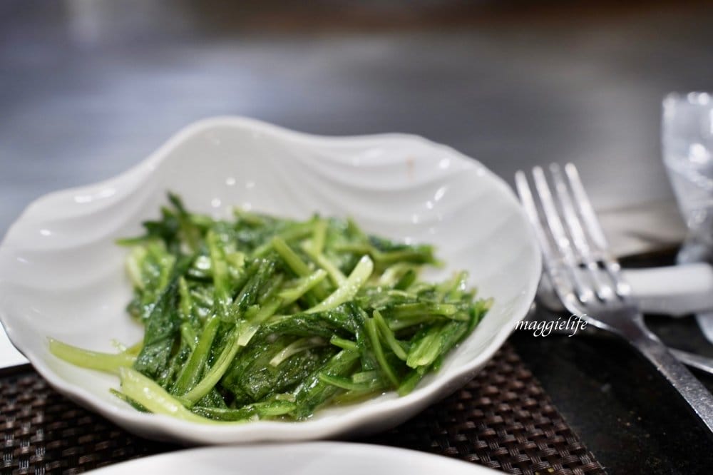 台北善導寺美食|雅竹鐵板料理，全台北CP值最高，超肥活龍蝦，A5和牛，干貝鮑魚，生日慶生/父親節/母親節/情人節來這裡就對了！！