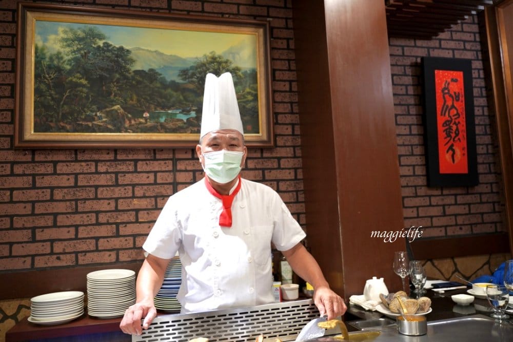 台北善導寺美食|雅竹鐵板料理，全台北CP值最高，超肥活龍蝦，A5和牛，干貝鮑魚，生日慶生/父親節/母親節/情人節來這裡就對了！！