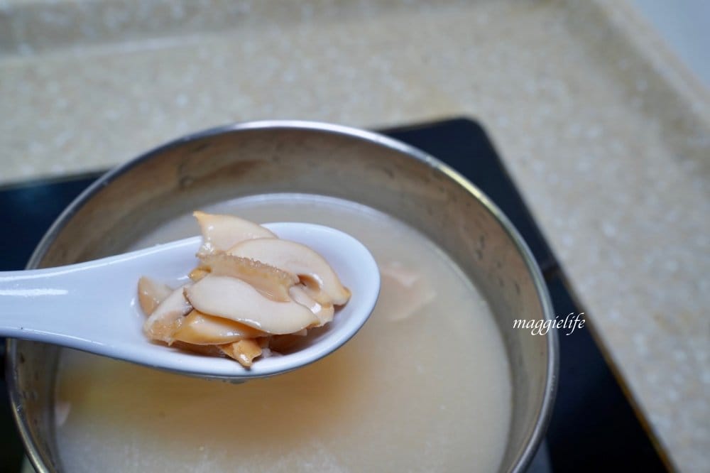 好市多最新上架商品|鮑魚雞腿麵，純正鮑魚，整隻雞腿，6分鐘上桌！麵條Q好吃，湯頭雞湯超濃郁！