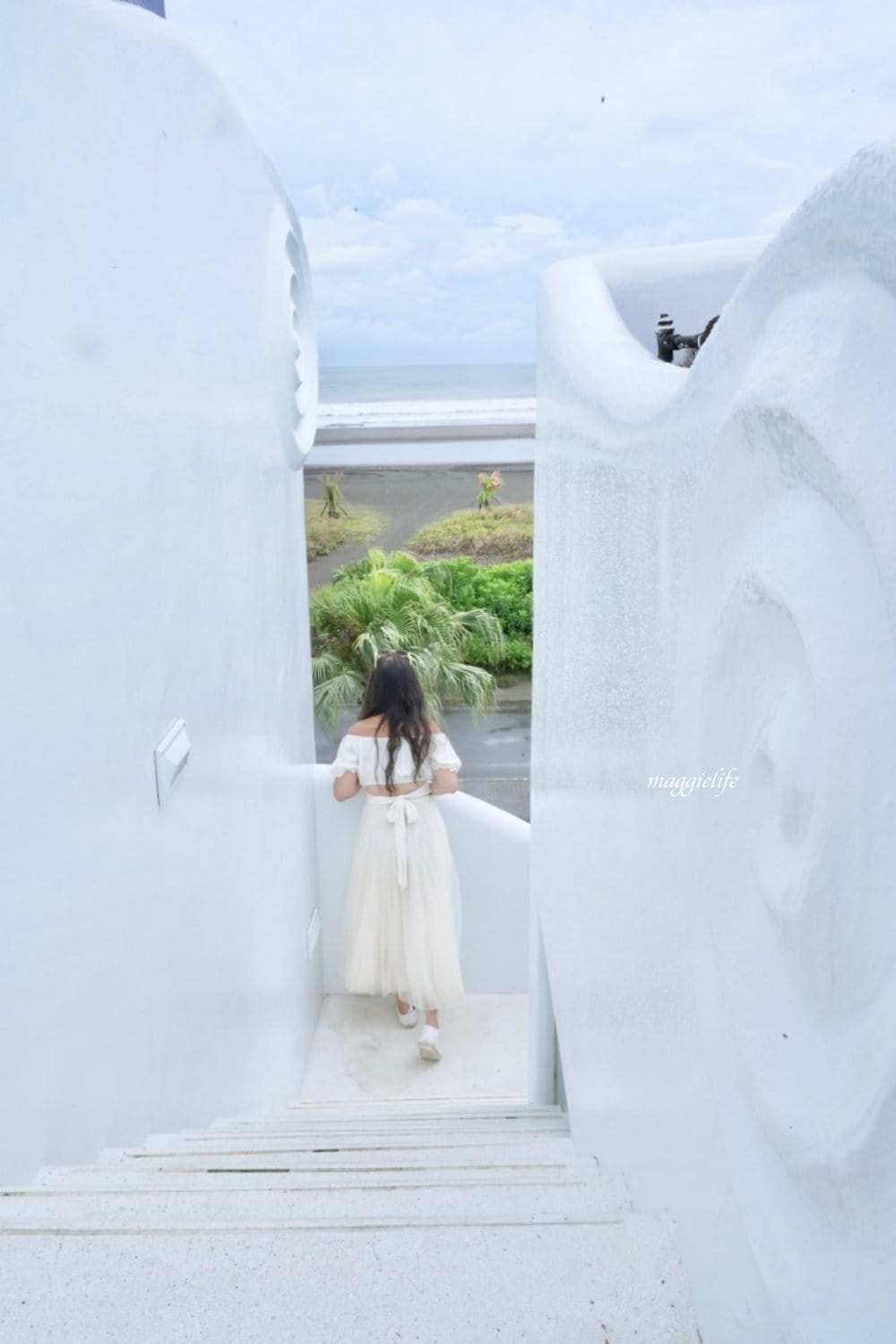 宜蘭頭城渲咖啡ShineCafe ，希臘風建築直接面對龜山島的海景咖啡廳