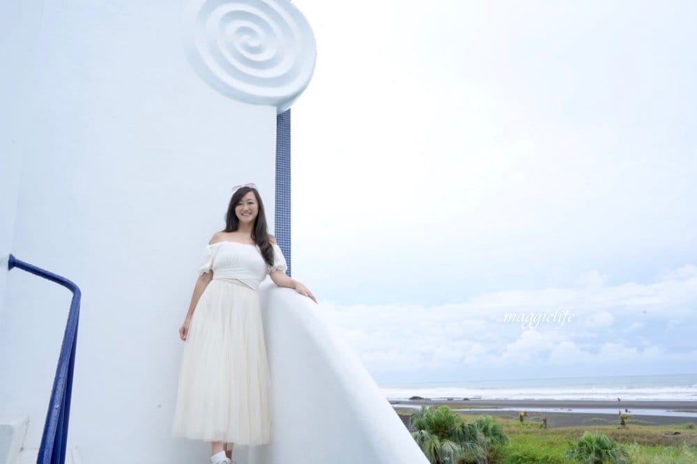 宜蘭頭城渲咖啡ShineCafe ，希臘風建築直接面對龜山島的海景咖啡廳