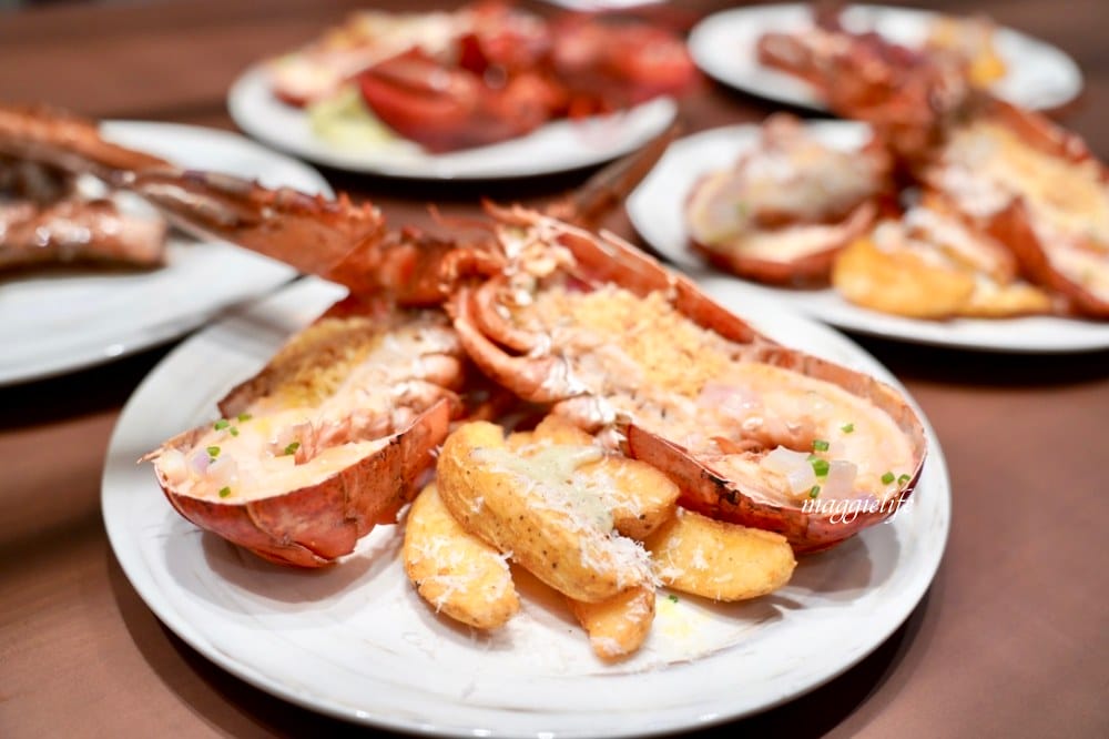 新北新莊吃到飽｜朵頤餐廳 Doricious，新莊凱悅嘉軒酒店一樓餐廳，早午餐自助buffet吃到飽，活龍蝦|牛排｜豬肋排（有Vlog影片介紹）