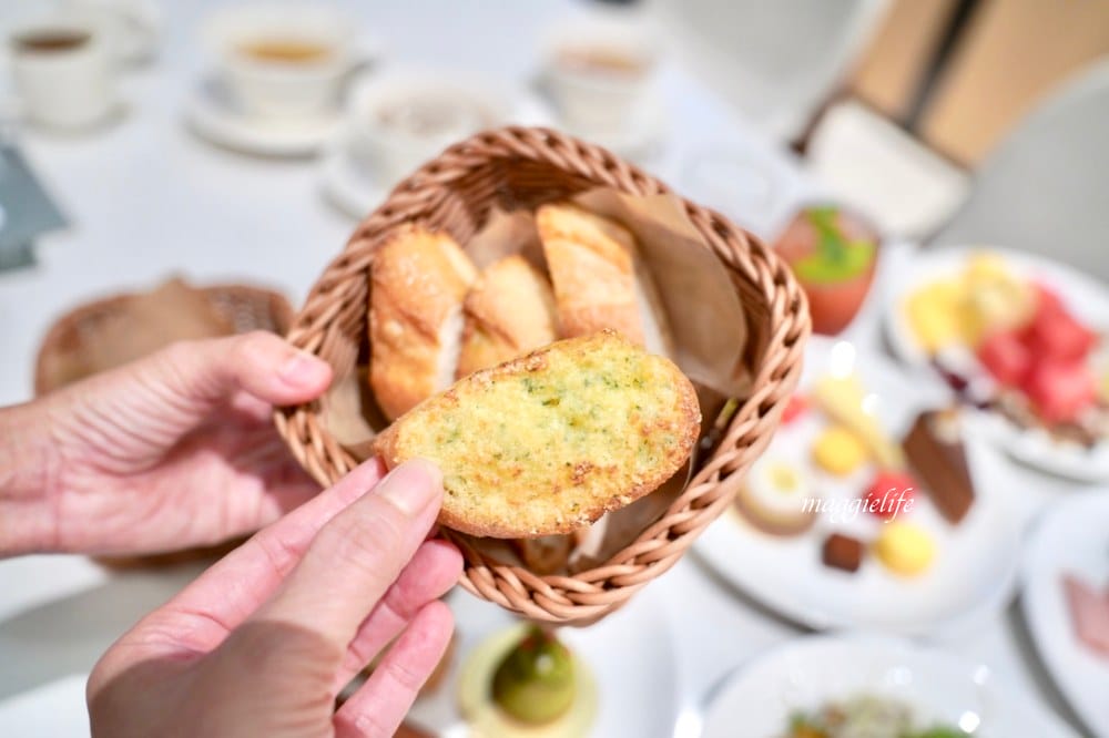 新北新莊吃到飽|朵頤餐廳 Doricious,新莊凱悅嘉軒酒店一樓餐廳,早午餐自助buffet吃到飽,活龍蝦|牛排|豬肋排(有Vlog影片介紹) - 第18張圖 新北新莊吃到飽|朵頤餐廳 Doricious,新莊凱悅嘉軒酒店一樓餐廳,早午餐自助buffet吃到飽,活龍蝦|牛排|豬肋排(有Vlog影片介紹)