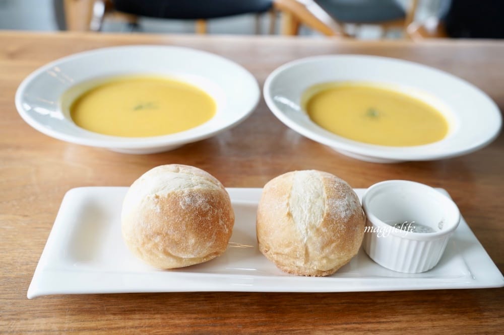 淡水LA VILLA義大利餐廳｜淡水絕美夕陽景觀餐廳，峇里島海景約會餐廳，生日慶生情人節，CP值超高（內有菜單）