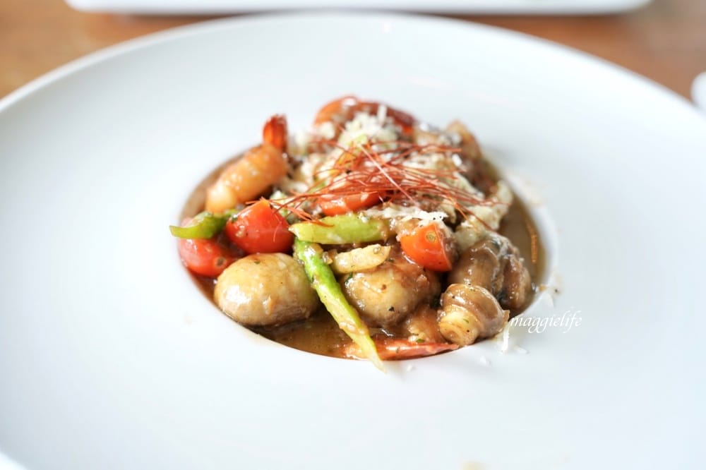 淡水LA VILLA義大利餐廳｜淡水絕美夕陽景觀餐廳，峇里島海景約會餐廳，生日慶生情人節，CP值超高（內有菜單）