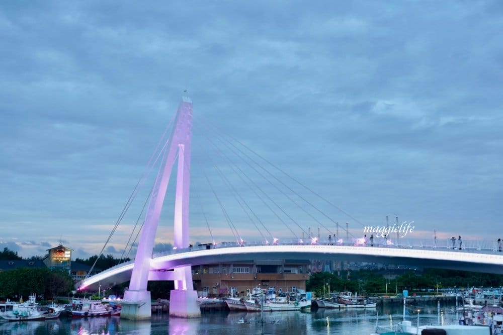 淡水星巴克漁人碼頭門市,一秒到歐洲,看大海夕陽西下/逛情人橋,情侶約會景點! - 第27張圖 淡水星巴克漁人碼頭門市,一秒到歐洲,看大海夕陽西下/逛情人橋,情侶約會景點!