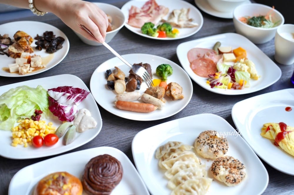 宜蘭礁溪寒沐酒店，礁溪溫泉飯店推薦，礁溪親子飯店MU JIAO XI HOTEL，自助早餐超讚，泳池泡湯，VR體驗，兒童遊戲室，礁溪親子溫泉飯店推薦