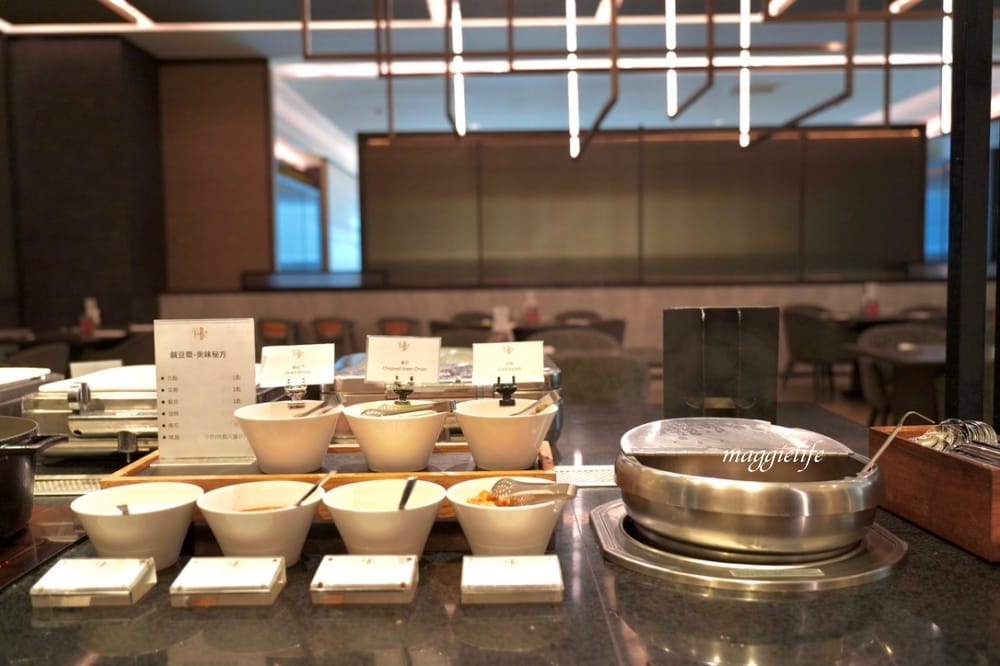 宜蘭礁溪寒沐酒店，礁溪溫泉飯店推薦，礁溪親子飯店MU JIAO XI HOTEL，自助早餐超讚，泳池泡湯，VR體驗，兒童遊戲室，礁溪親子溫泉飯店推薦