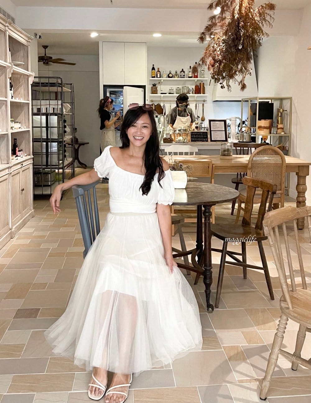 忠孝新生站|東東好生活，新開幕隱藏在巷弄之中的複合式咖啡廳，好物加上手作甜點好喝咖啡，酪梨布丁超好吃！