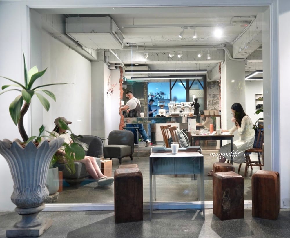 忠孝復興咖啡|VWI by CHADWANG,冠軍咖啡王策咖啡廳搬新家了,世界咖啡沖煮大賽冠軍咖啡廳,台北東區下午茶。 - 第7張圖 忠孝復興咖啡|VWI by CHADWANG,冠軍咖啡王策咖啡廳搬新家了,世界咖啡沖煮大賽冠軍咖啡廳,台北東區下午茶。