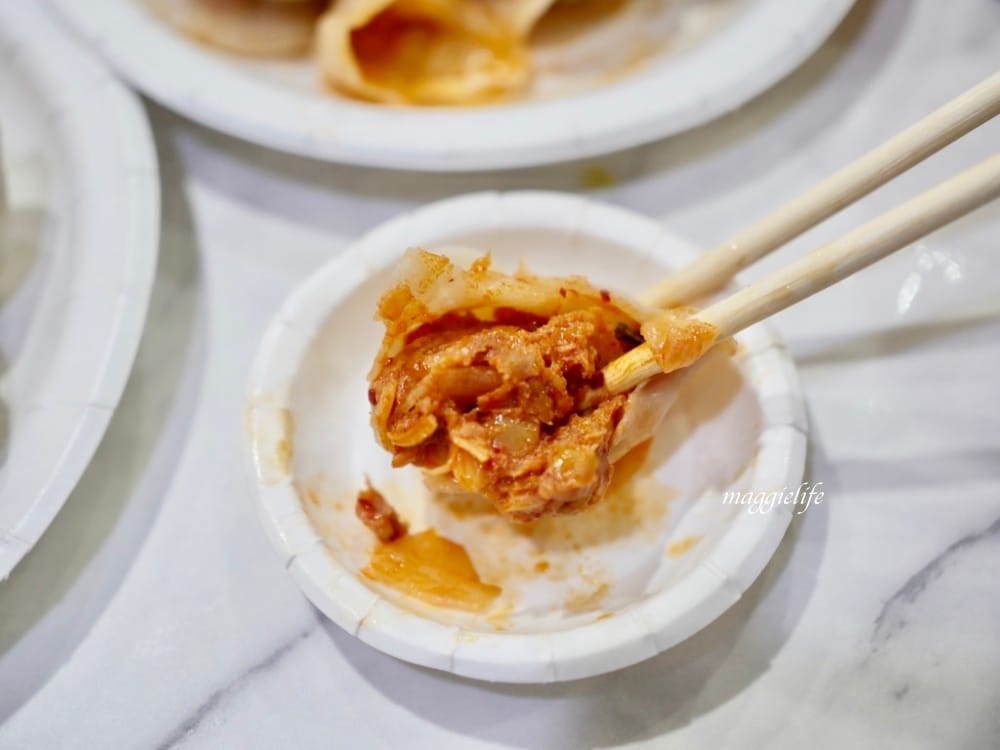 八方雲集松露蕈菇系列，沒想到松露也這麼平民化，八方雲集泡菜水餃，酸辣湯，蕈菇湯！