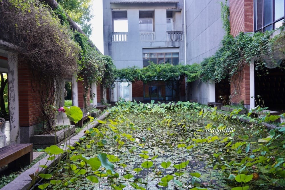 北投森林系景觀咖啡｜藝大咖啡，在樹林裡喝咖啡，眺望關渡平原，超療癒的！