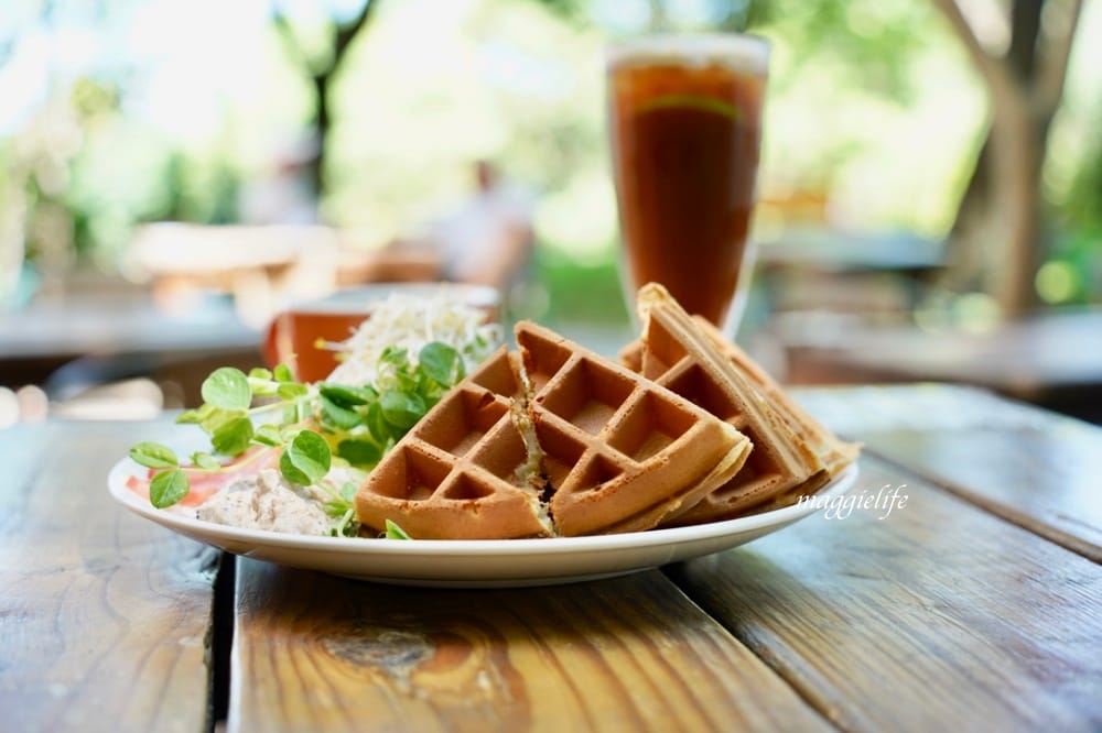 北投森林系景觀咖啡｜藝大咖啡，在樹林裡喝咖啡，眺望關渡平原，超療癒的！