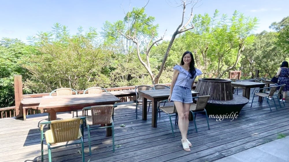 北投森林系景觀咖啡｜藝大咖啡，在樹林裡喝咖啡，眺望關渡平原，超療癒的！ @瑪姬幸福過日子