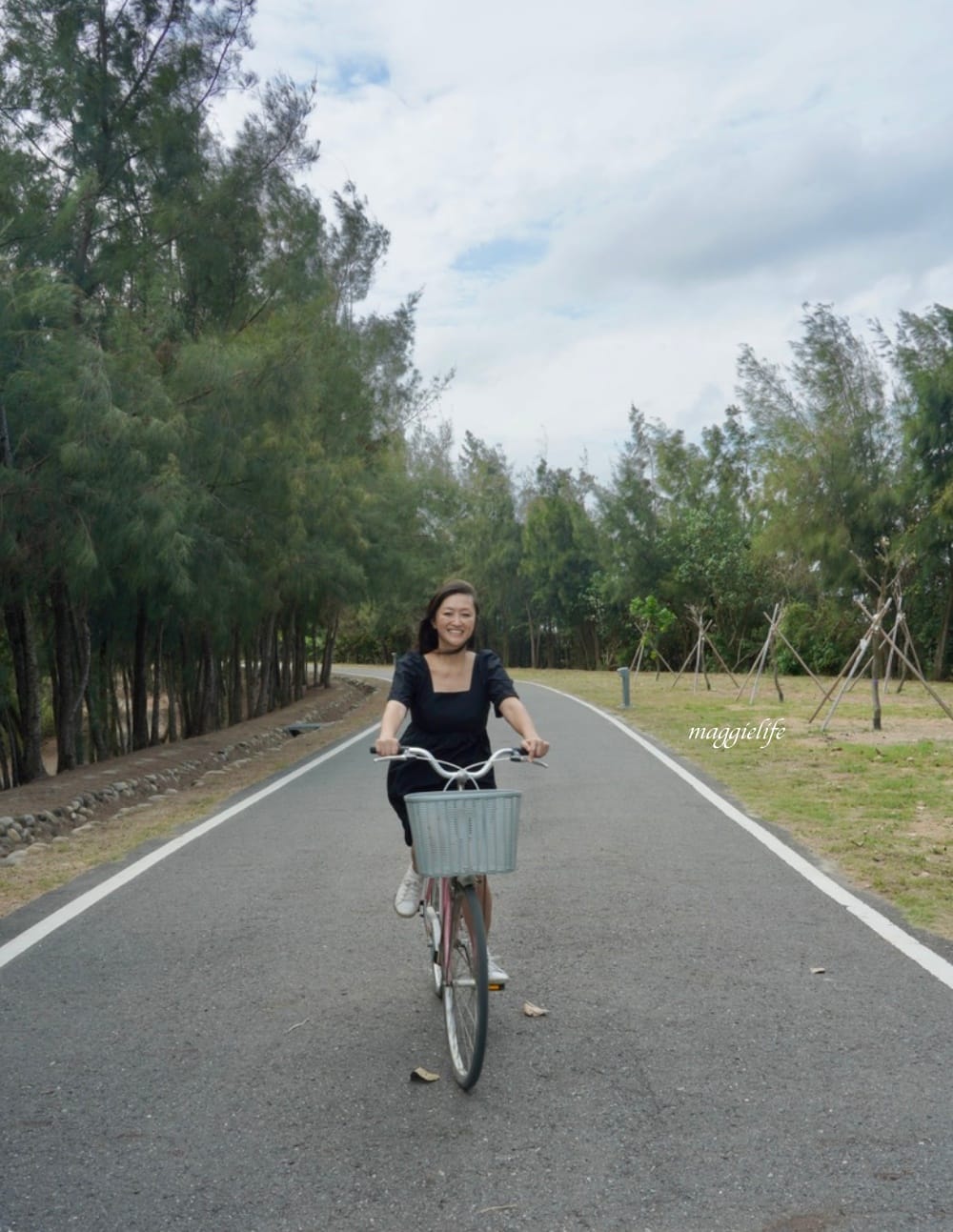 雲林景點|口湖遊客中心，免費租腳踏車遊湖，椬梧滯洪池雲林版小日月潭，免門票景點，喝下午茶吃好吃的海鮮麵！